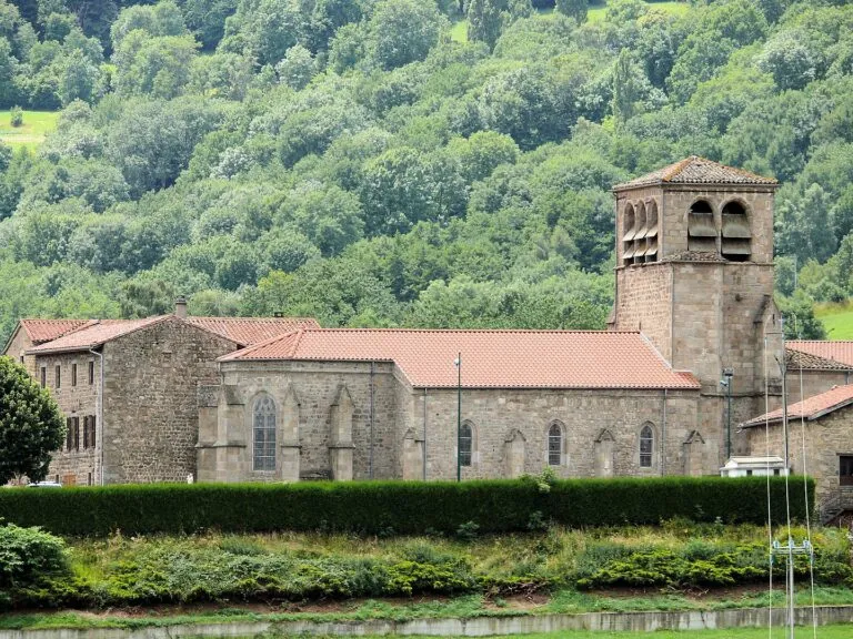 Gumières (42560)